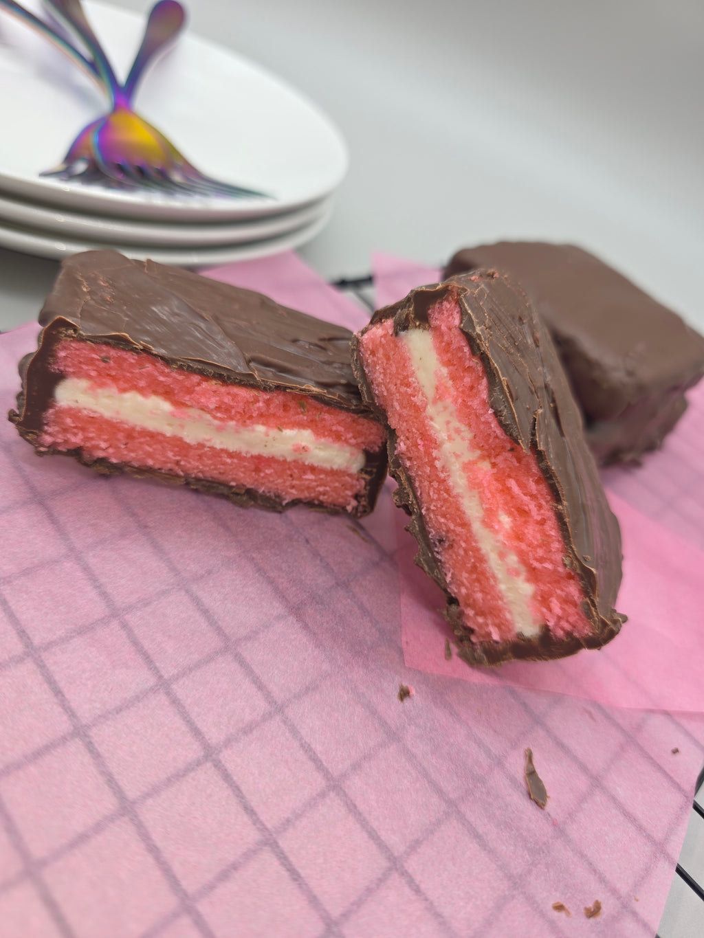 Chocolate Covered Strawberry Cakes